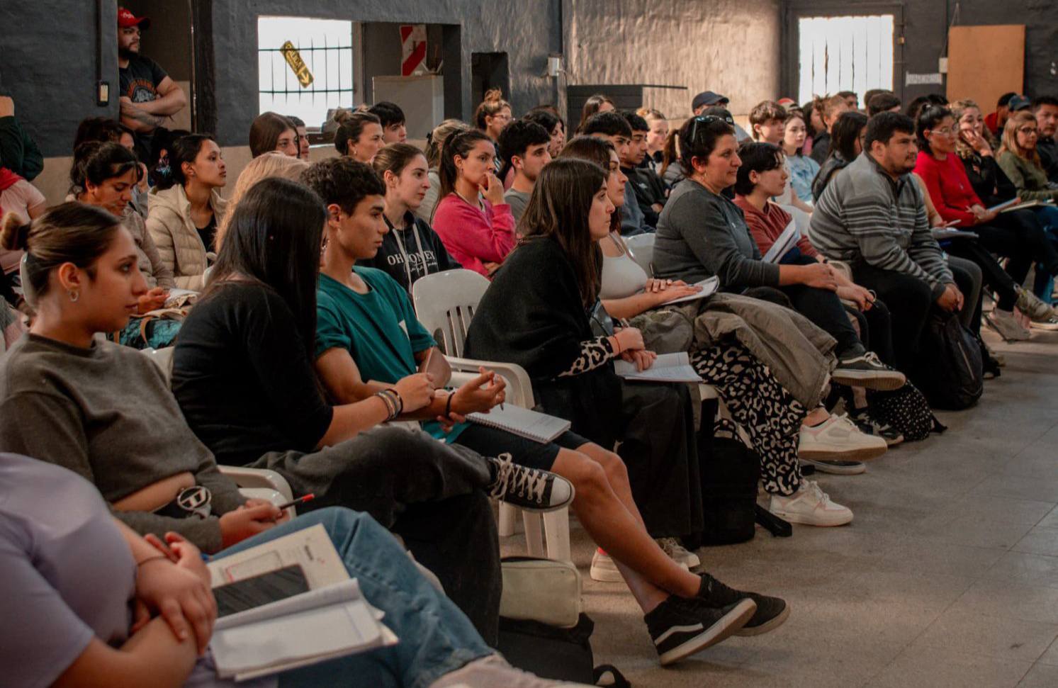 DICTAMOS EL SEXTO CURSO DE EDUCACIÓN VIAL EN LOS BARRIOS