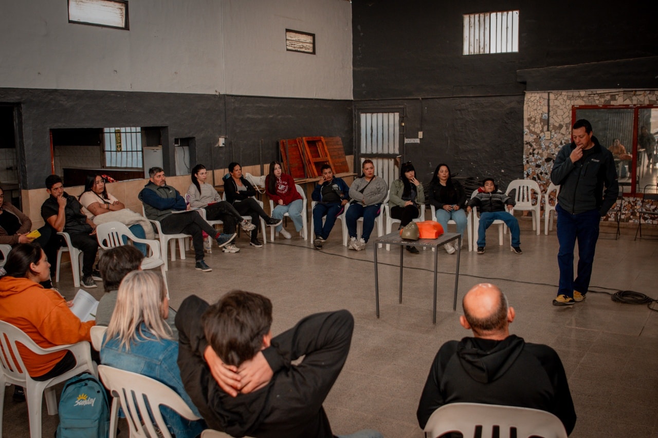 COMPARTIMOS UNA JORNADA DE CAPACITACIÓN EN RCP