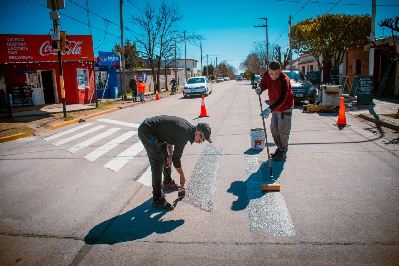 REALIZAMOS MANTENIMIENTOS DE SENDAS PEATONALES
