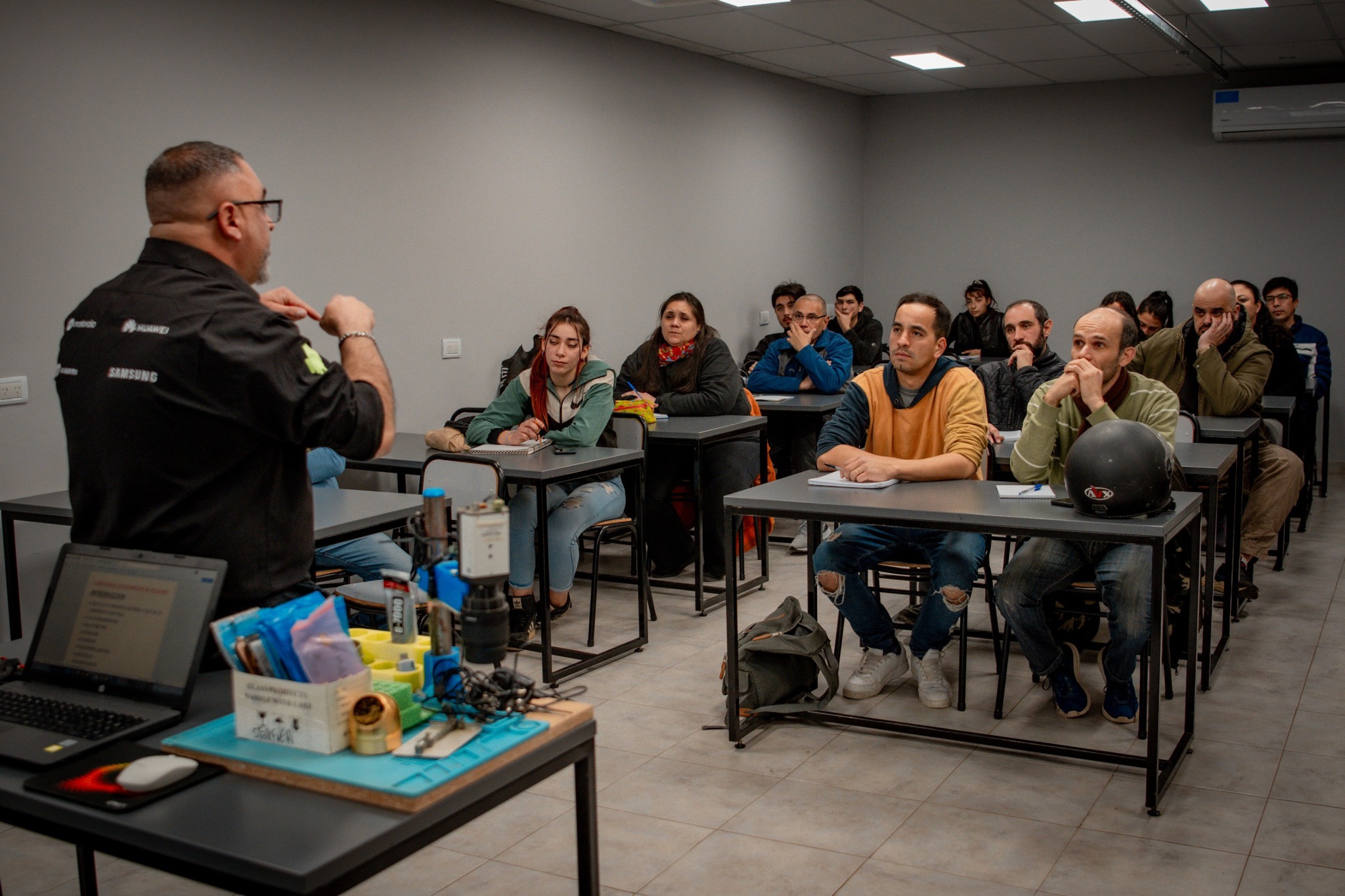 ¡DIMOS INICIO AL CURSO DE REPARACIÓN DE CELULARES!