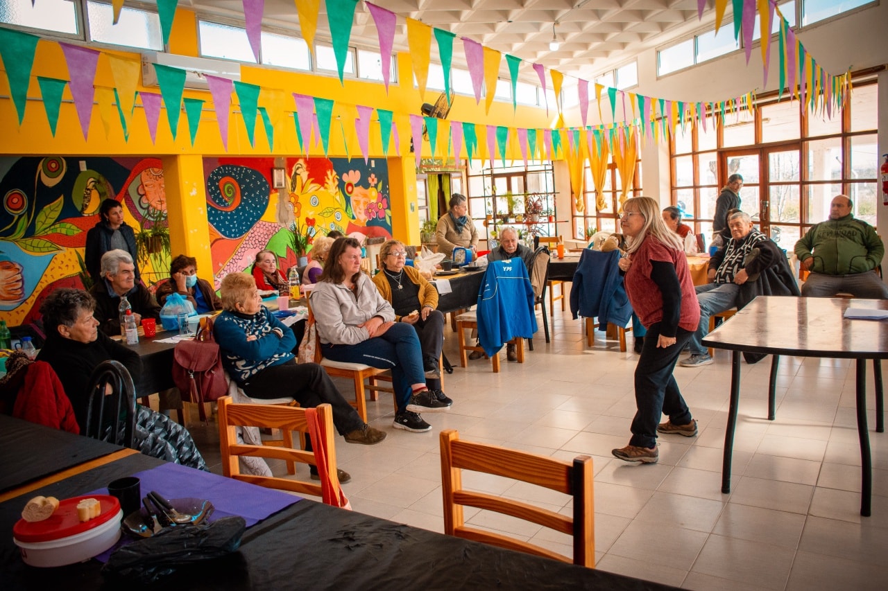 DISFRUTAMOS DE UNA JORNADA DE CUENTOS EN LOS HOGARES